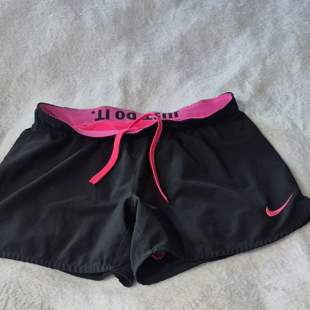 Nike Women's Athletic Shorts in Black and Pink